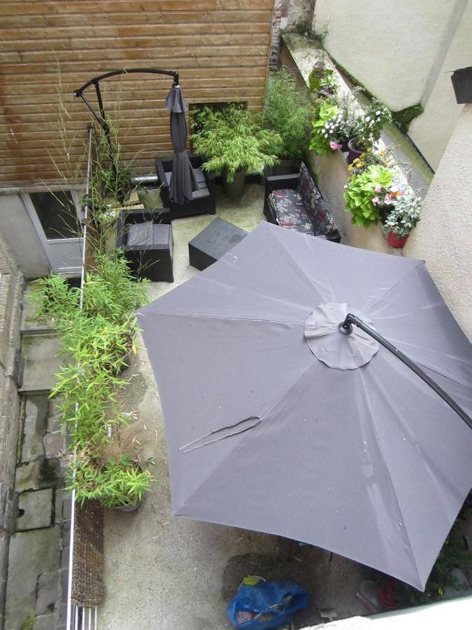 Studio hyper centre avec terrasse à 1 rue de la plage et2 Apartamento Dieppe Exterior foto